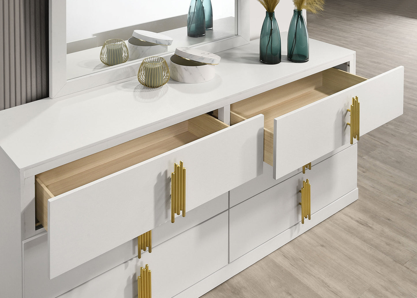 Basildon 4 Pc Bedroom Set FM7271WH-Q-4PC