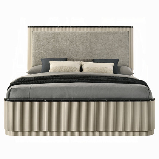 Travonte Queen Bed BD04882Q