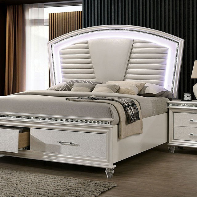 Maddie Pearl White 4 Pc Bedroom Set