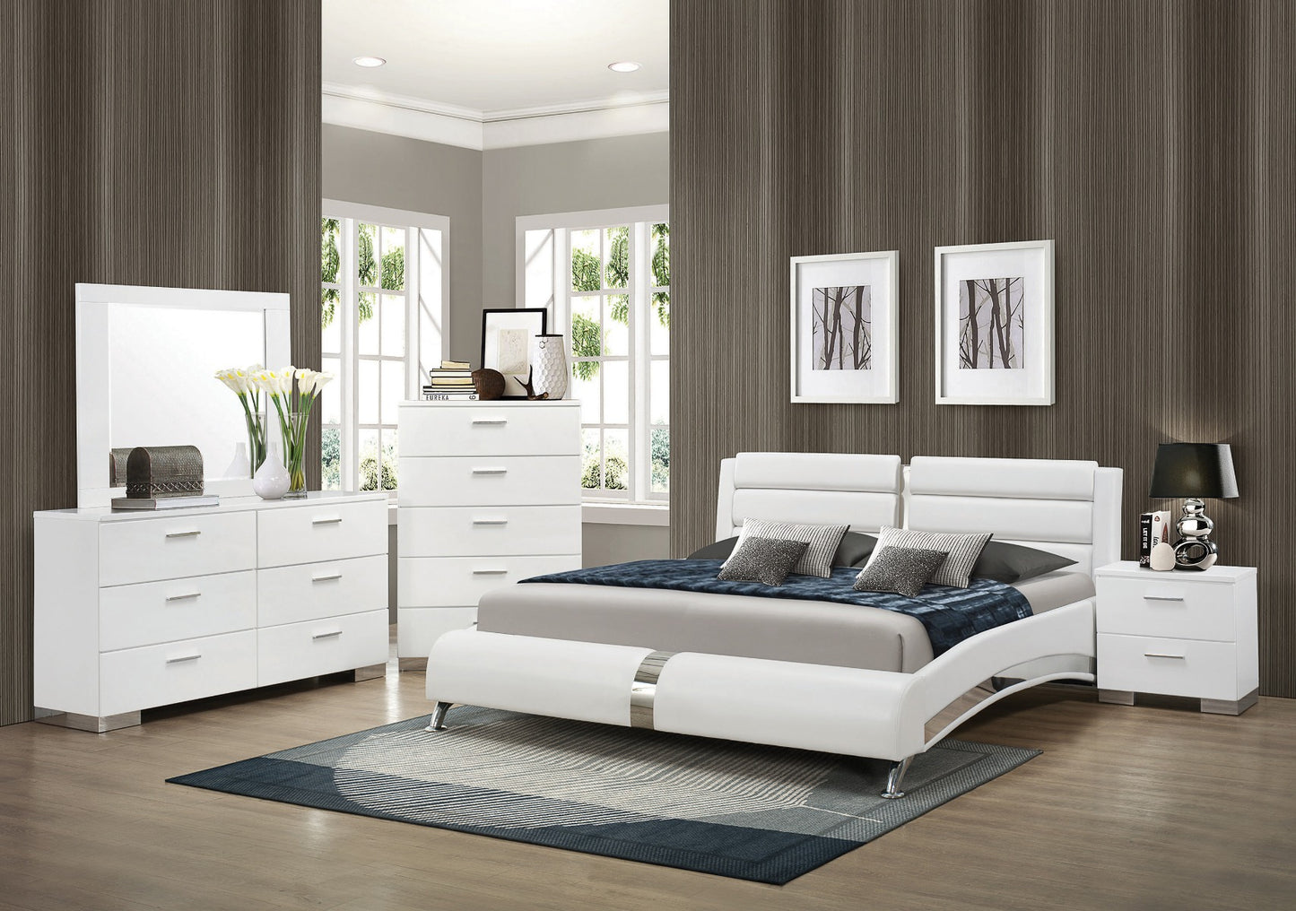 Juego de dormitorio Felicity de 4 piezas - Cama King