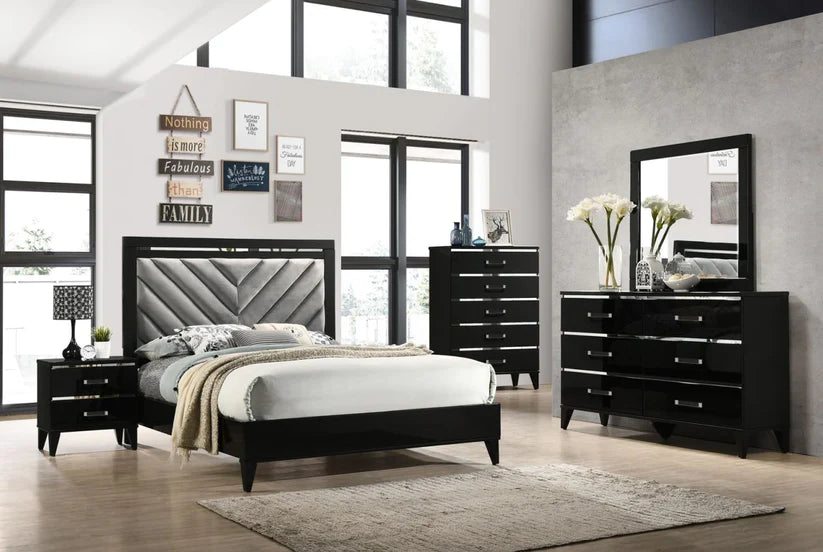 Chelsie 4 Pc Bedroom Set - King Bed