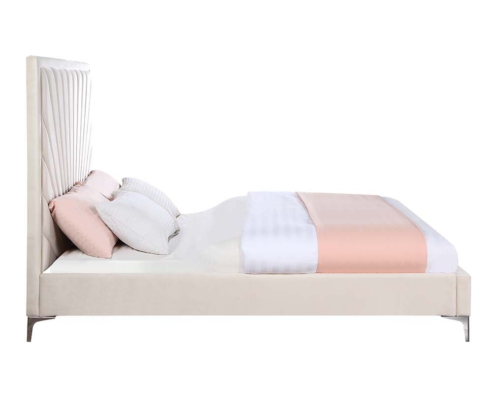 Faiz Home Magazine Bedroom Collection by Acme