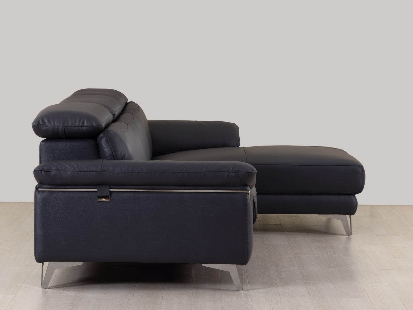 Global United 727 Ferrara Modern Sectional - Blue Leather