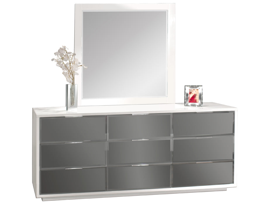 Mera Bedroom Collection - Black or White Lacquer