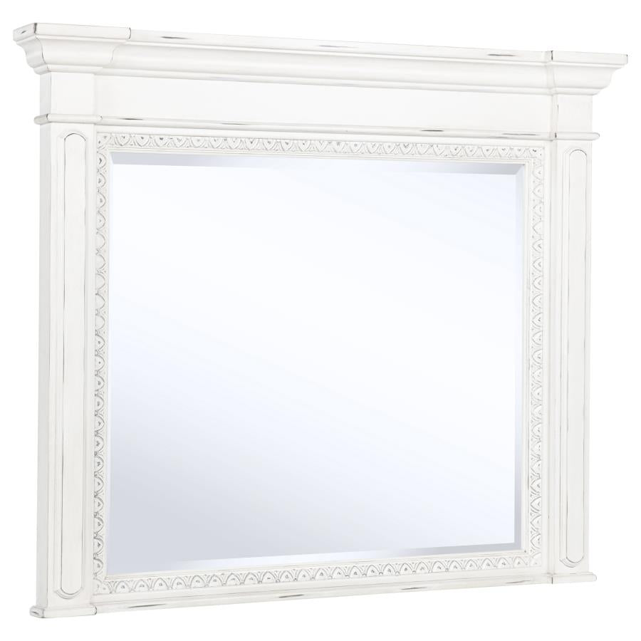 McKinney 4 Pc White Bedroom Set 215871Q-S4