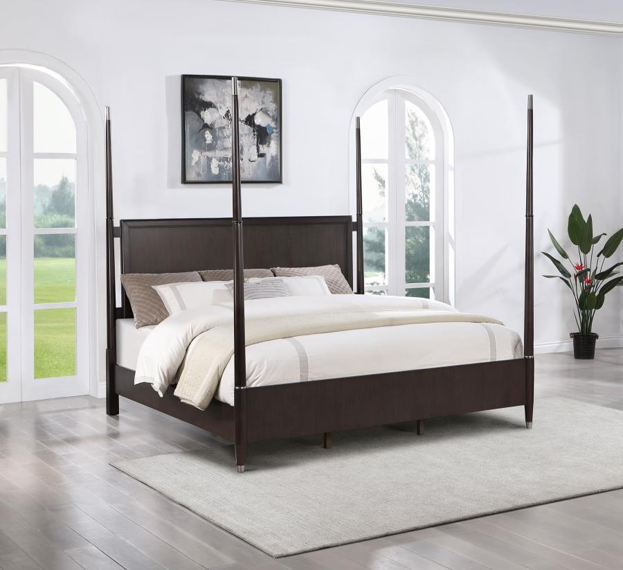 Emberlyn Queen Poster Bed 223061Q