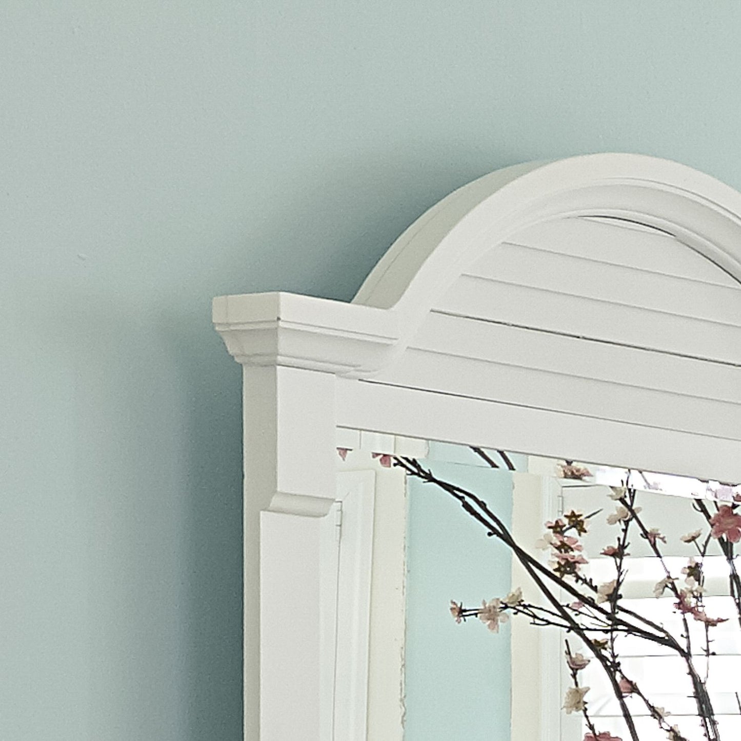Summer House Oyster White Bedroom Collection