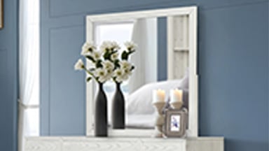 Bayford White 4 Pc Bedroom Set by New Classic