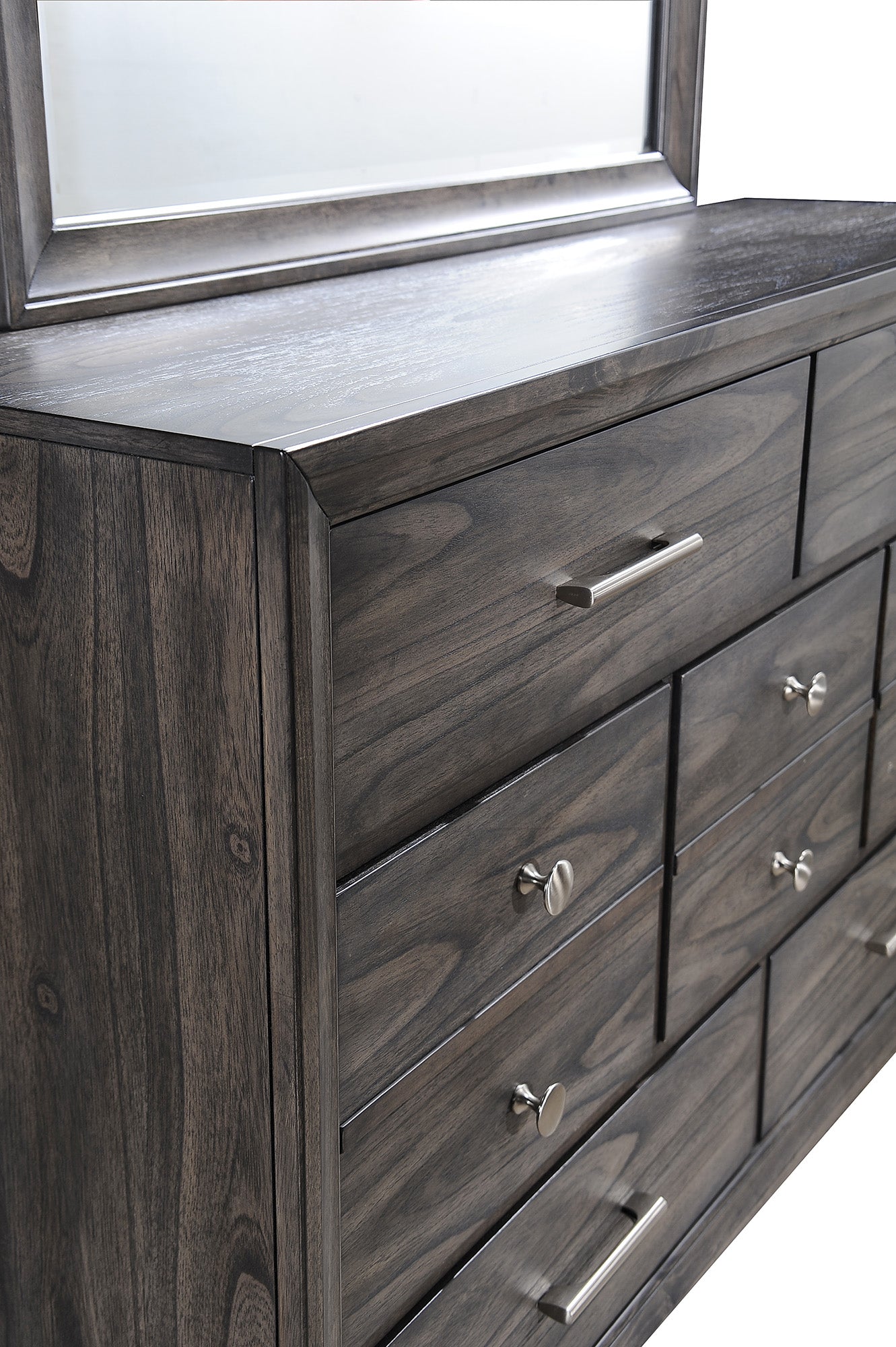 Jaymes King 4 Pc Bedroom Set B6580