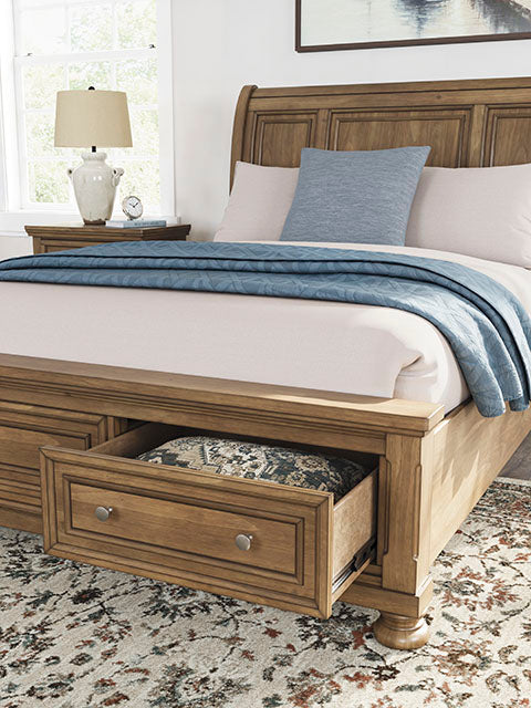 Vandenmore 4 Pc Brown Sleigh Bed Collection