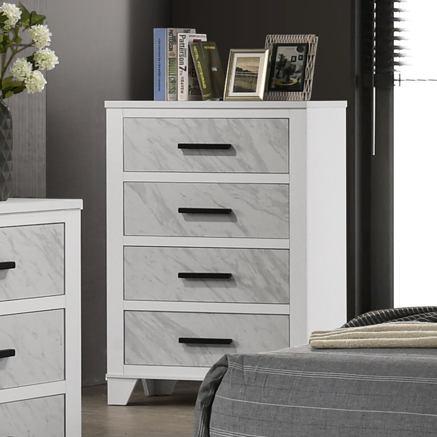 Darlene White 4 Drawer Chest FM72018WH-C