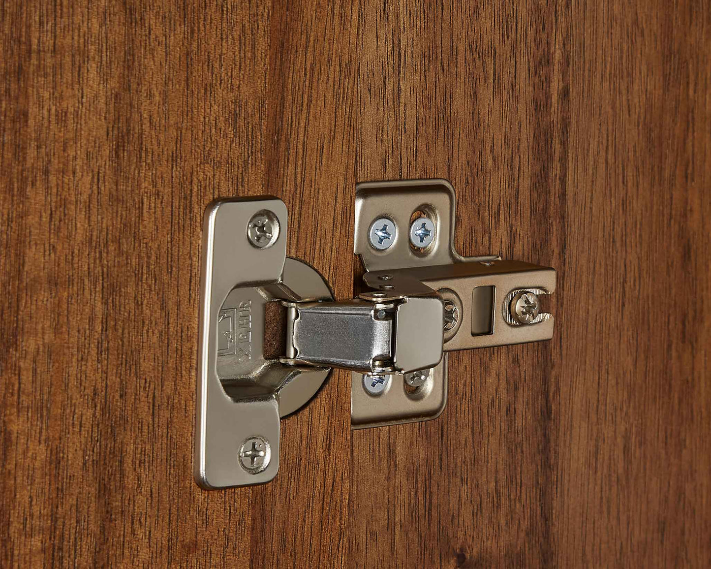 Avery IMAV3278D Brown Bookcase w/Doors