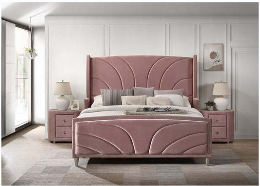 Salonia Pink Velvet 4 Pc King Bedroom Set