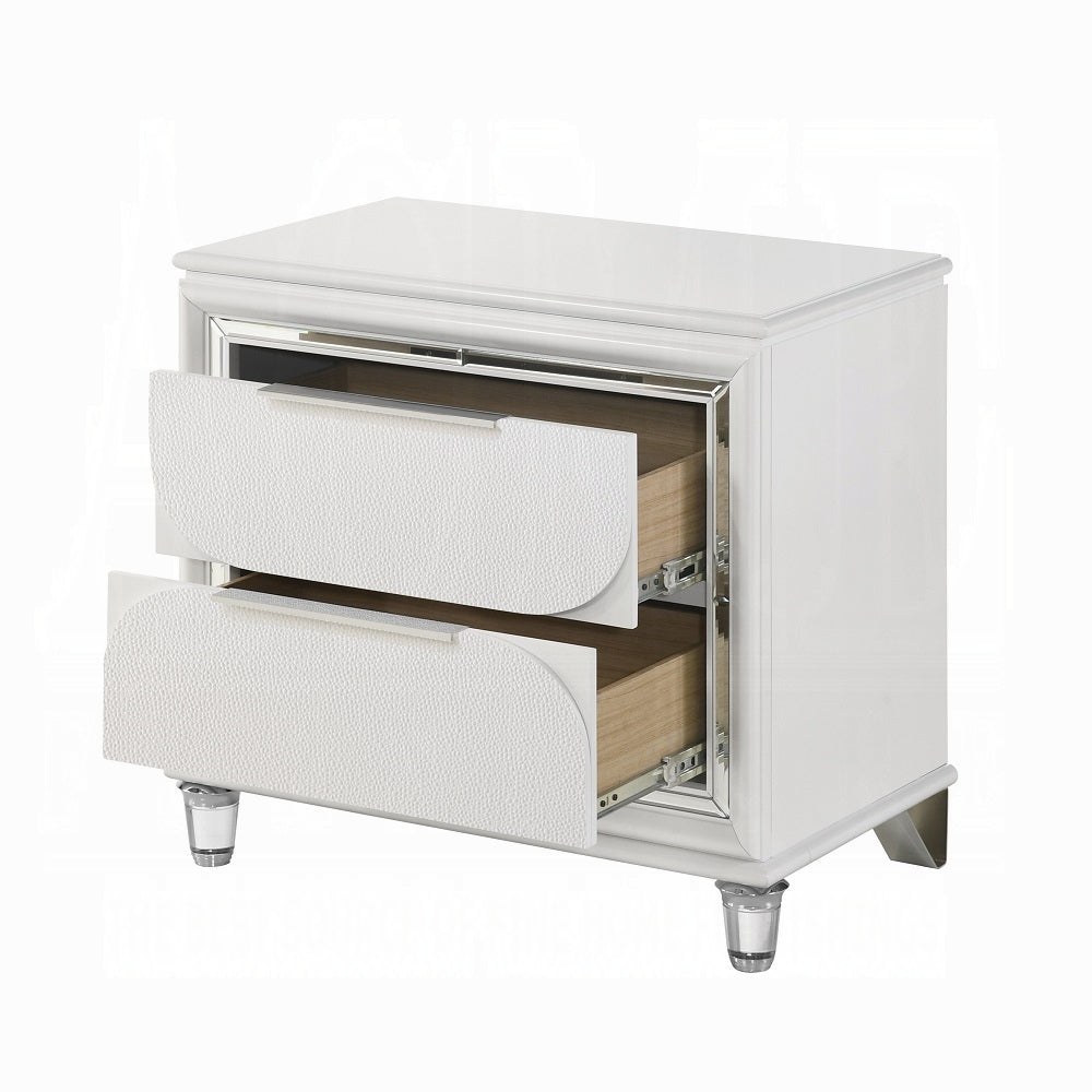 Tarian Boucle Bed & Pearl White Case Goods