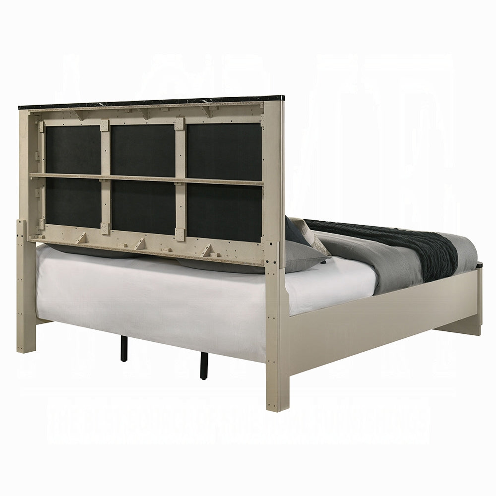 Travonte Eastern King Bed BD04881EK