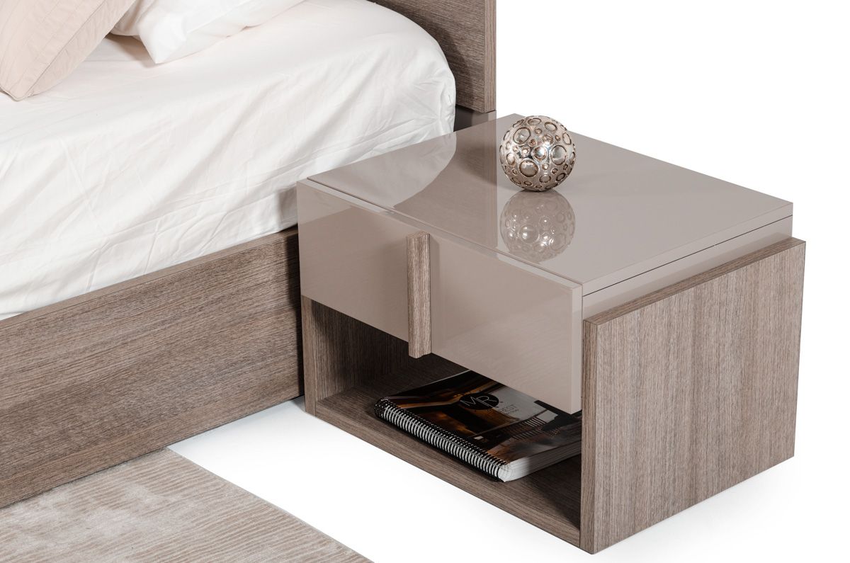 Nova Domus Marcela Italian Modern Bedroom Set