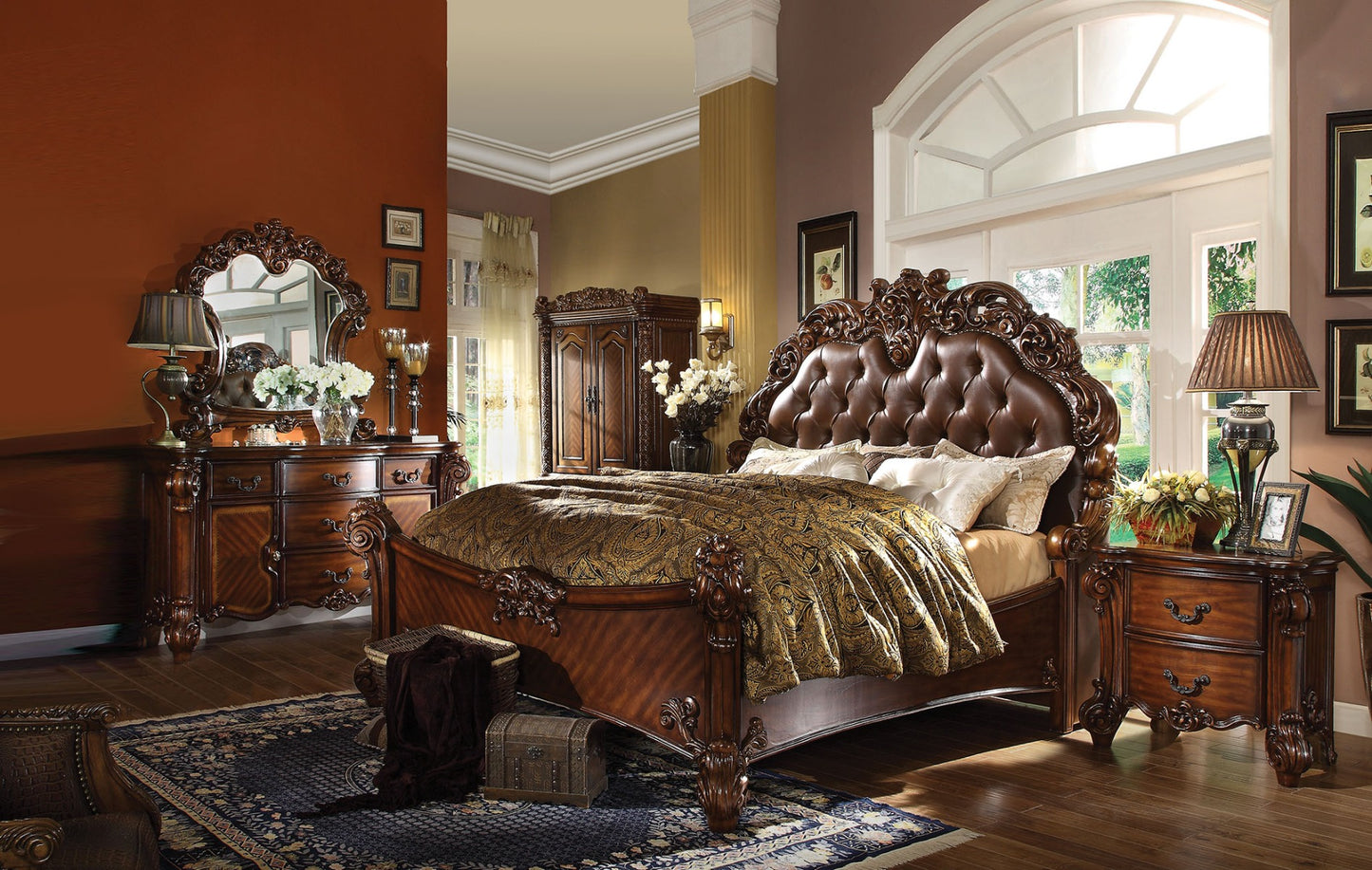 Vendome 22000 Bedroom Set by Acme - Elaborate Wood Carving