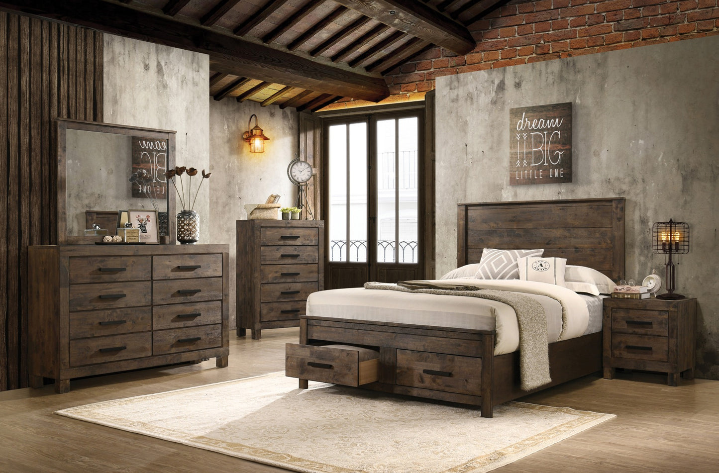 Juego de dormitorio Woodmont de 4 piezas - Cama King
