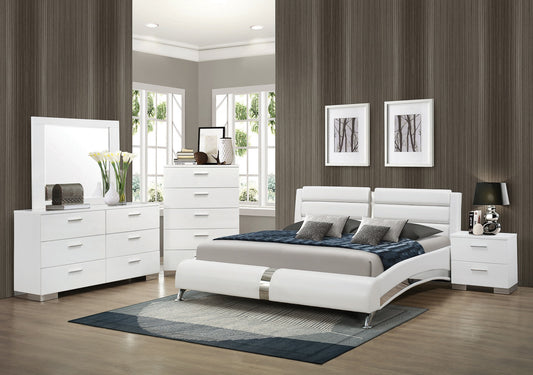 Juego de dormitorio Felicity de 4 piezas - Cama King