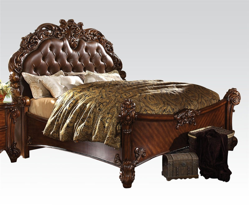 Vendome 22000 Bedroom Set by Acme - Elaborate Wood Carving