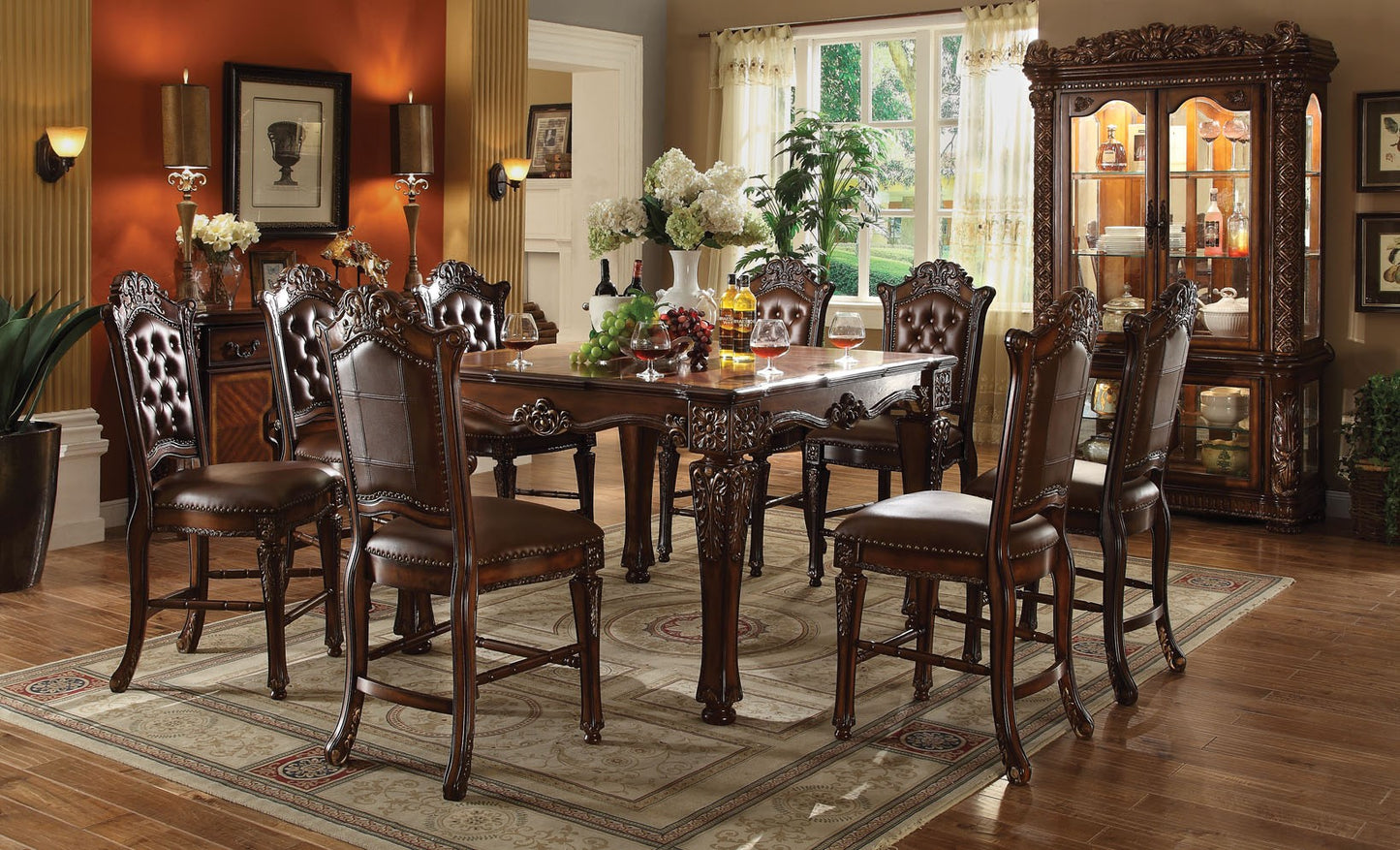 62025 Vendome 9 Pc Dining Set