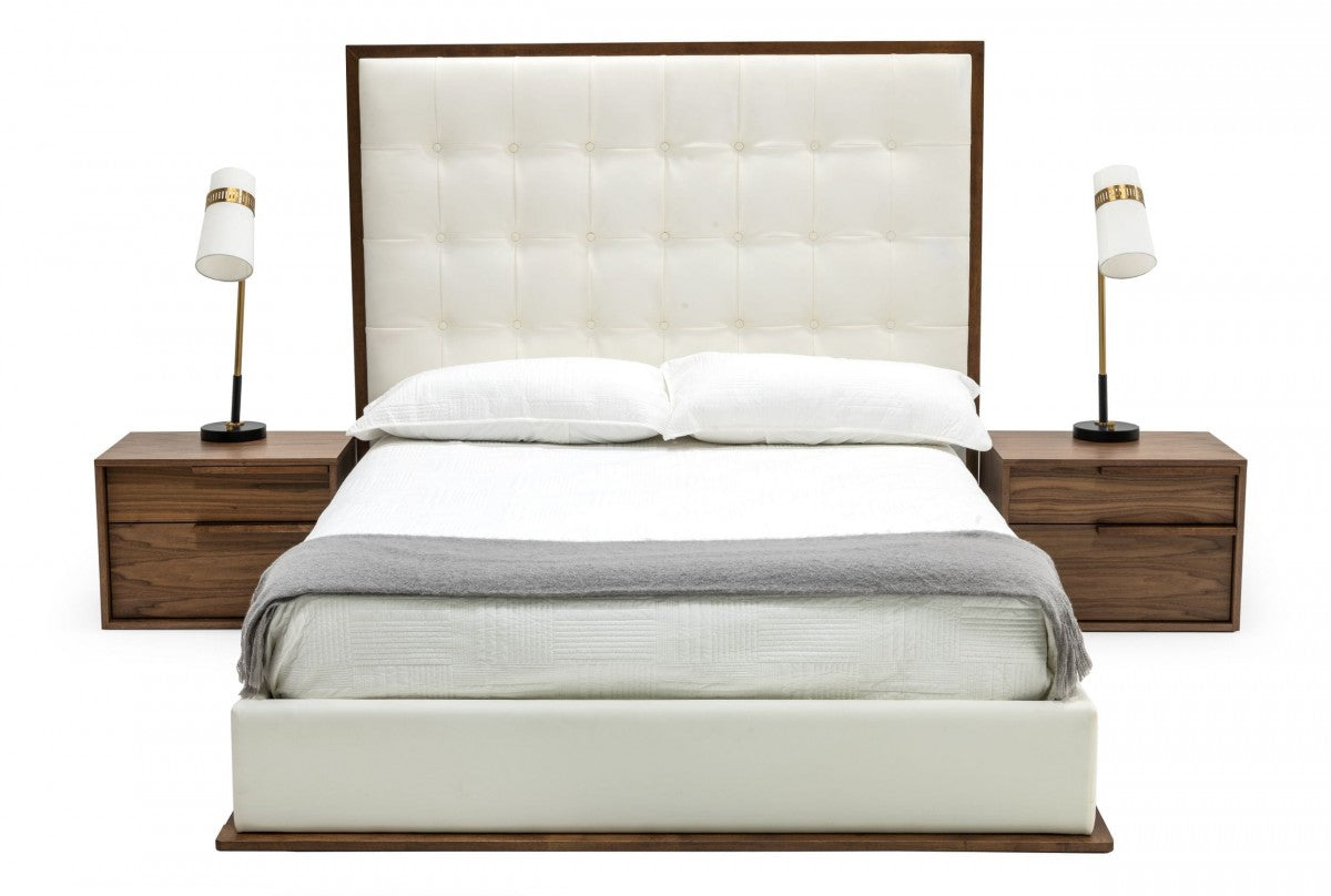 Amberlie Eastern King Bed 78845