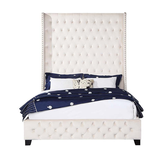 Colección de dormitorio Fabrice Wingback de Acme Furniture