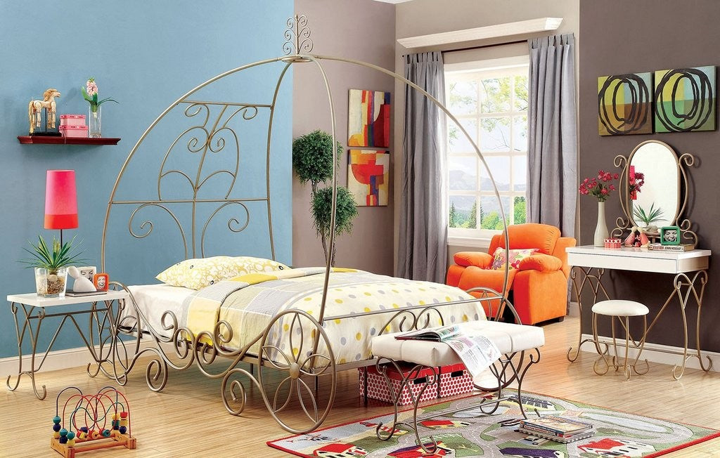 Enchant Carriage Bed - Champagne & White