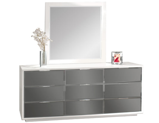Mera White Lacquer Bedroom Collection